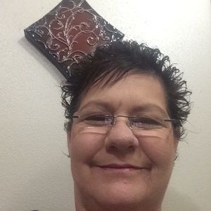 Meet your Posher, Dlynn